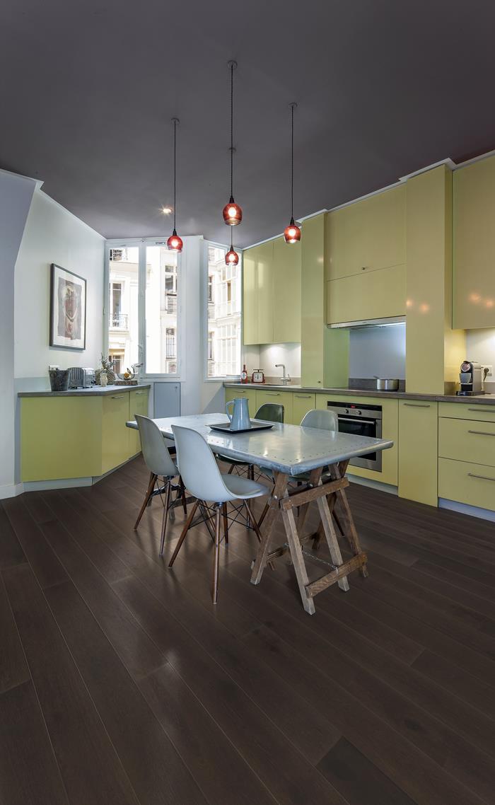 Black Diamond — Valencia Hardwood, image size:700x1138